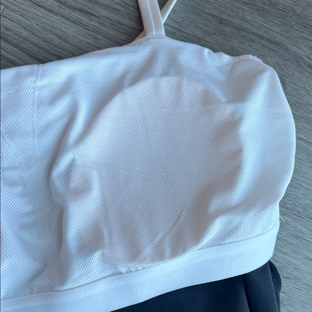 Women’s Active Tank with Contrast Trim and Built-In Bra for Light Support. - Picture 6 of 7